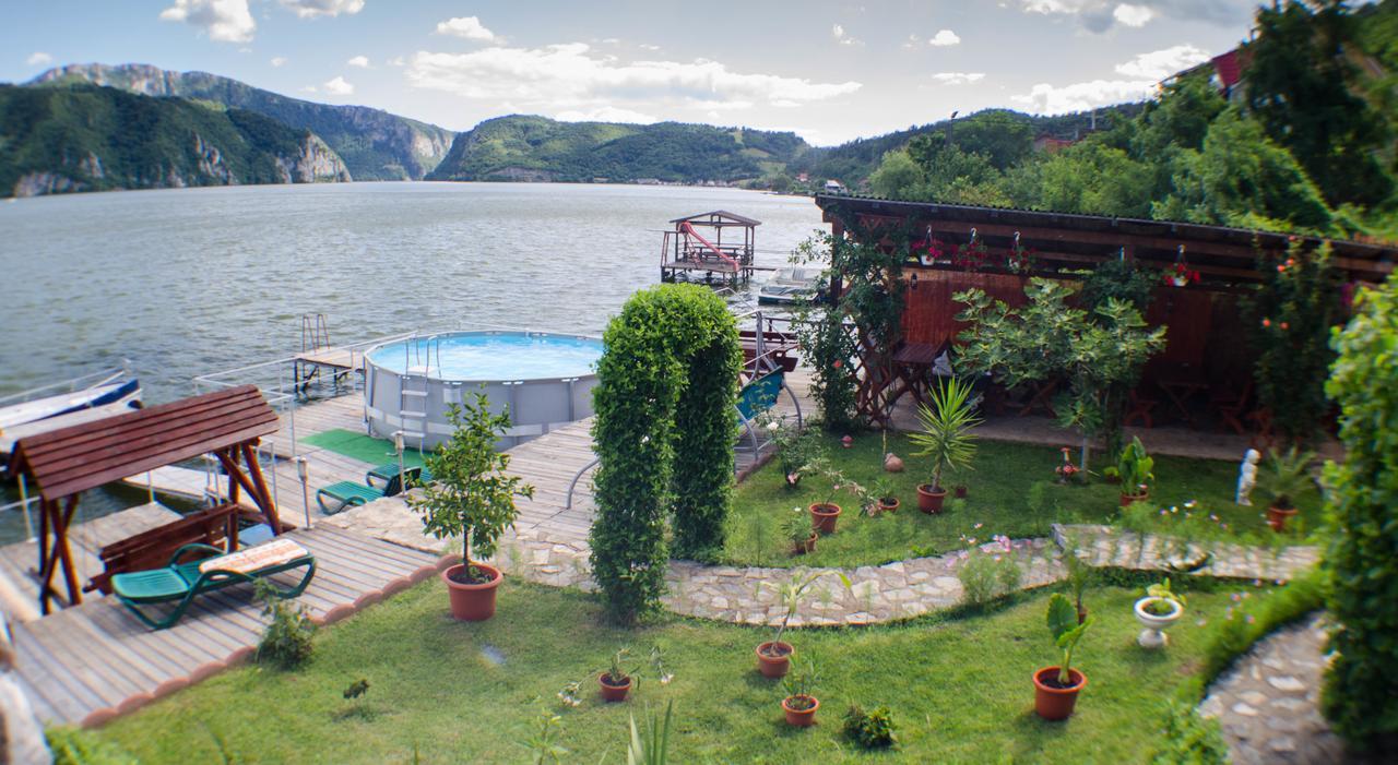 Casa Ana Serena Єшелніца Екстер'єр фото